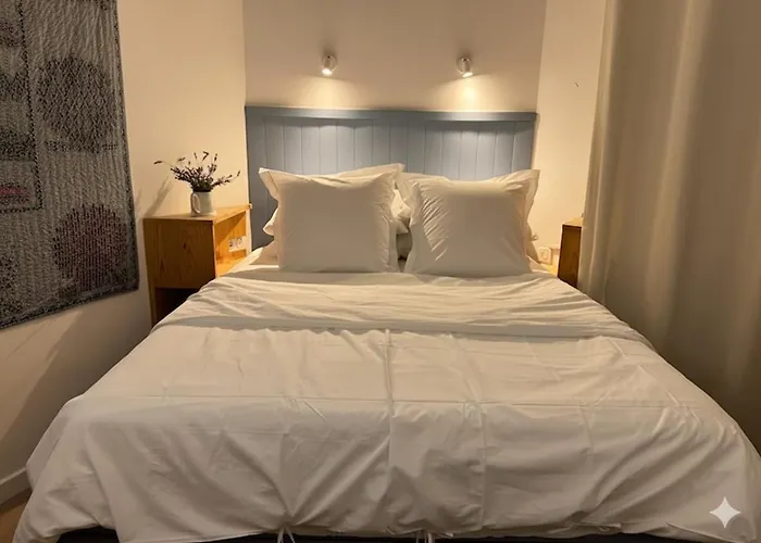 Petit Paradis , Le Charme De La Vieille Face A La Apartman